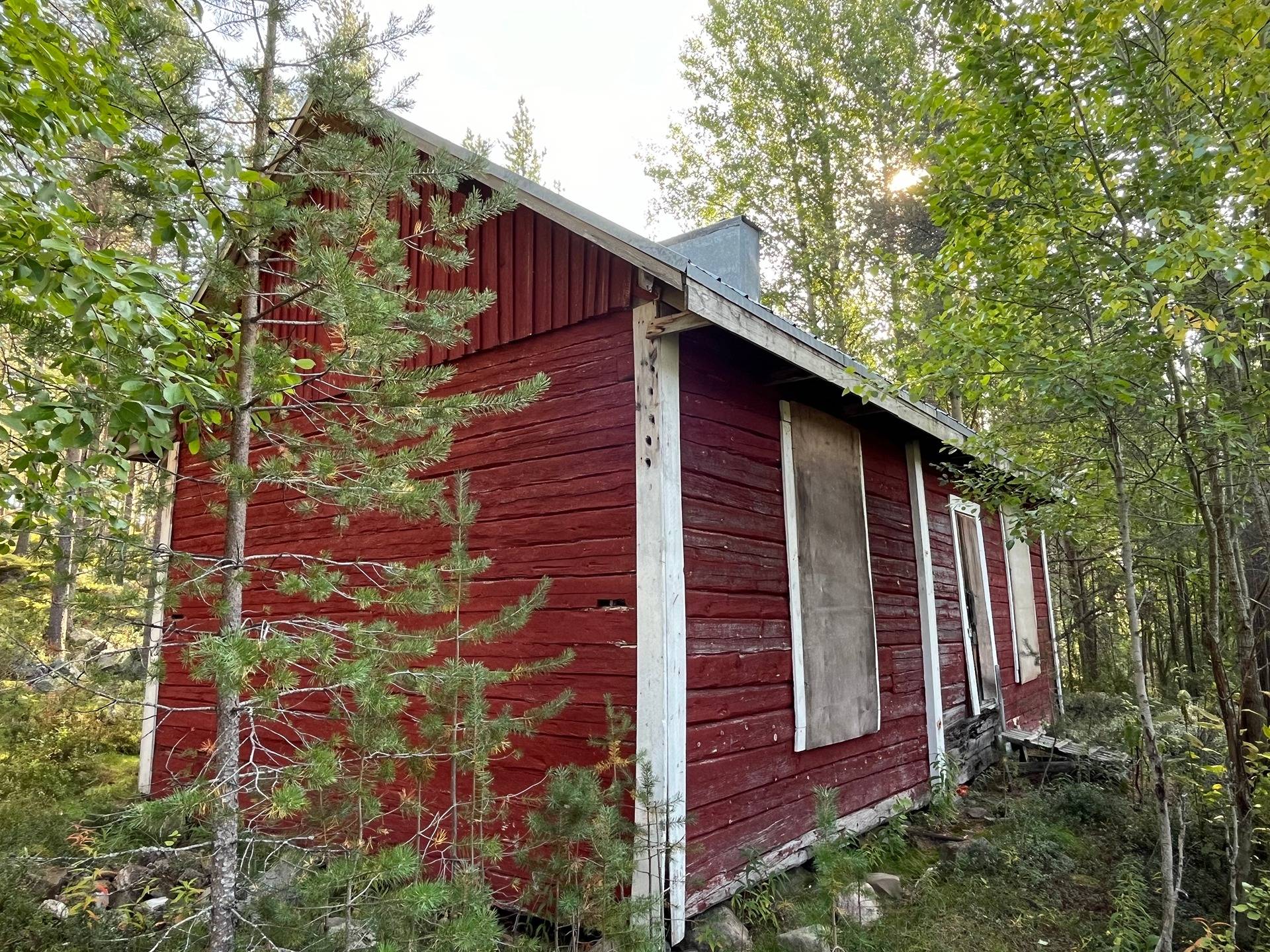 Suojala 320-408-6-4 ja Kemijärven yhteismetsäosuus 8