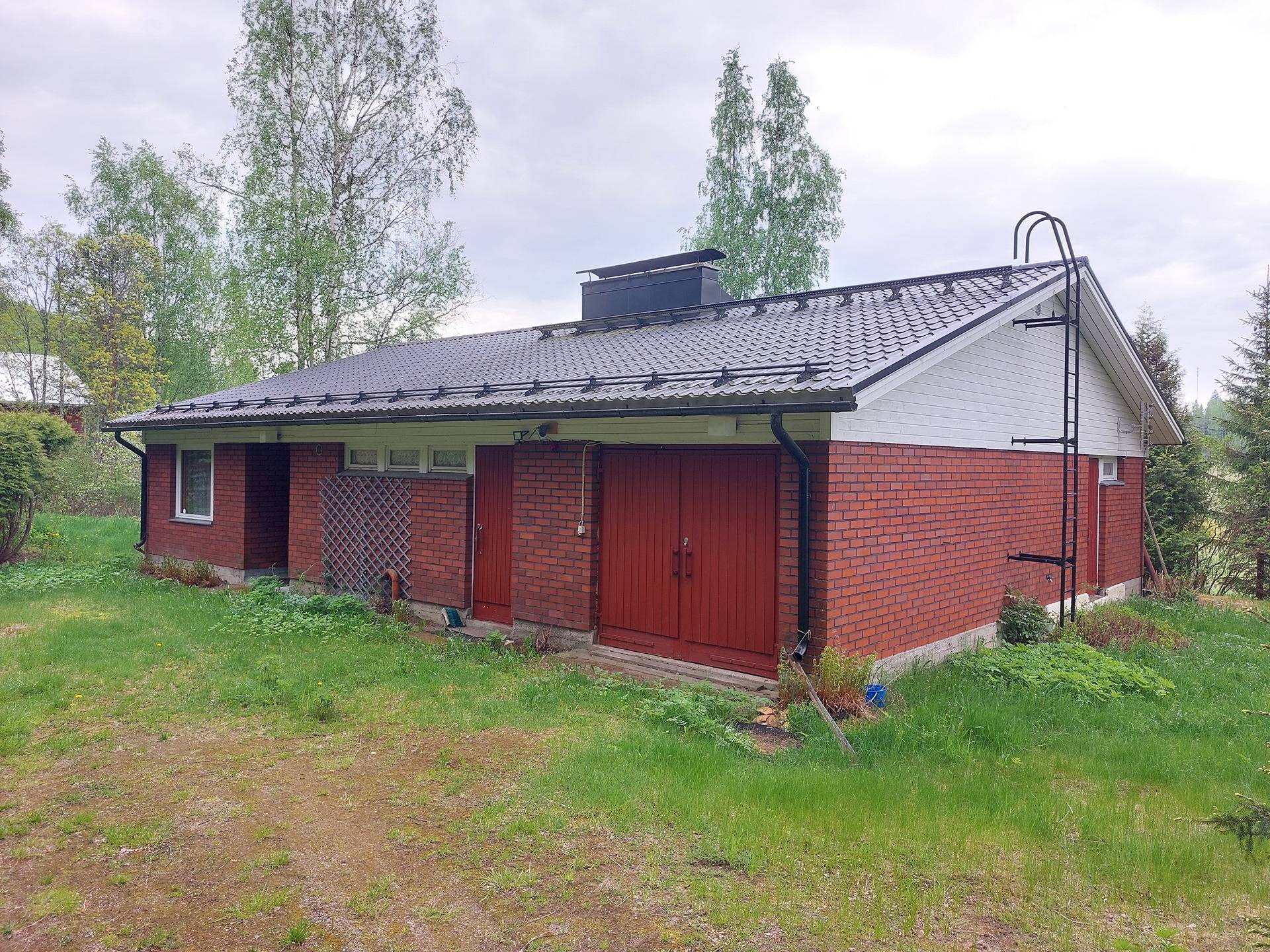 Linnanmäki 405-541-1-7 ja Linnamäki II 405-541-1-19 1