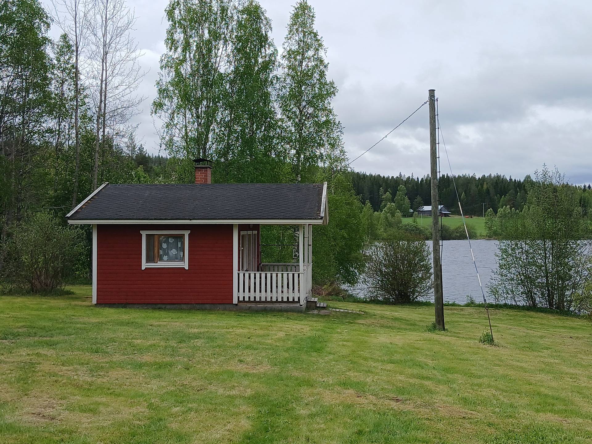 Paavola I 578-406-8-59 ja Paavola 578-406-8-22 metsäkiinteistöt ja vapaa-ajan mökki Kiehimänjoen varrella 30,6 ha Paltamon Uurassa n. 10 km Paltamon kk:ltä 1