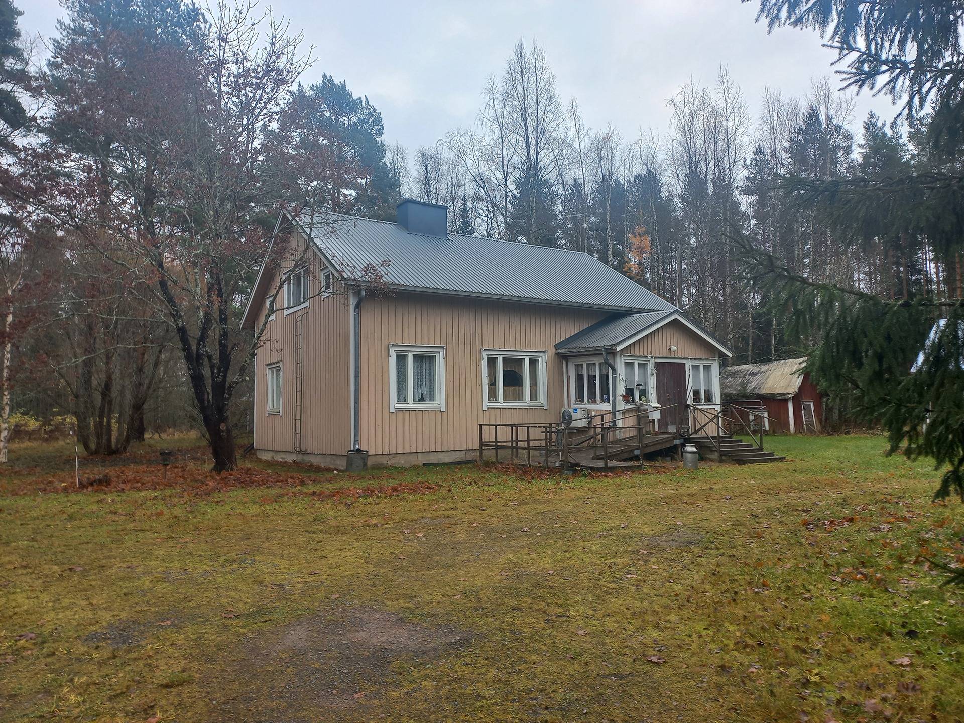 Jalasjärvi Harju 164-416-16-43M602 ja Hirvelä 164-416-15-41 1