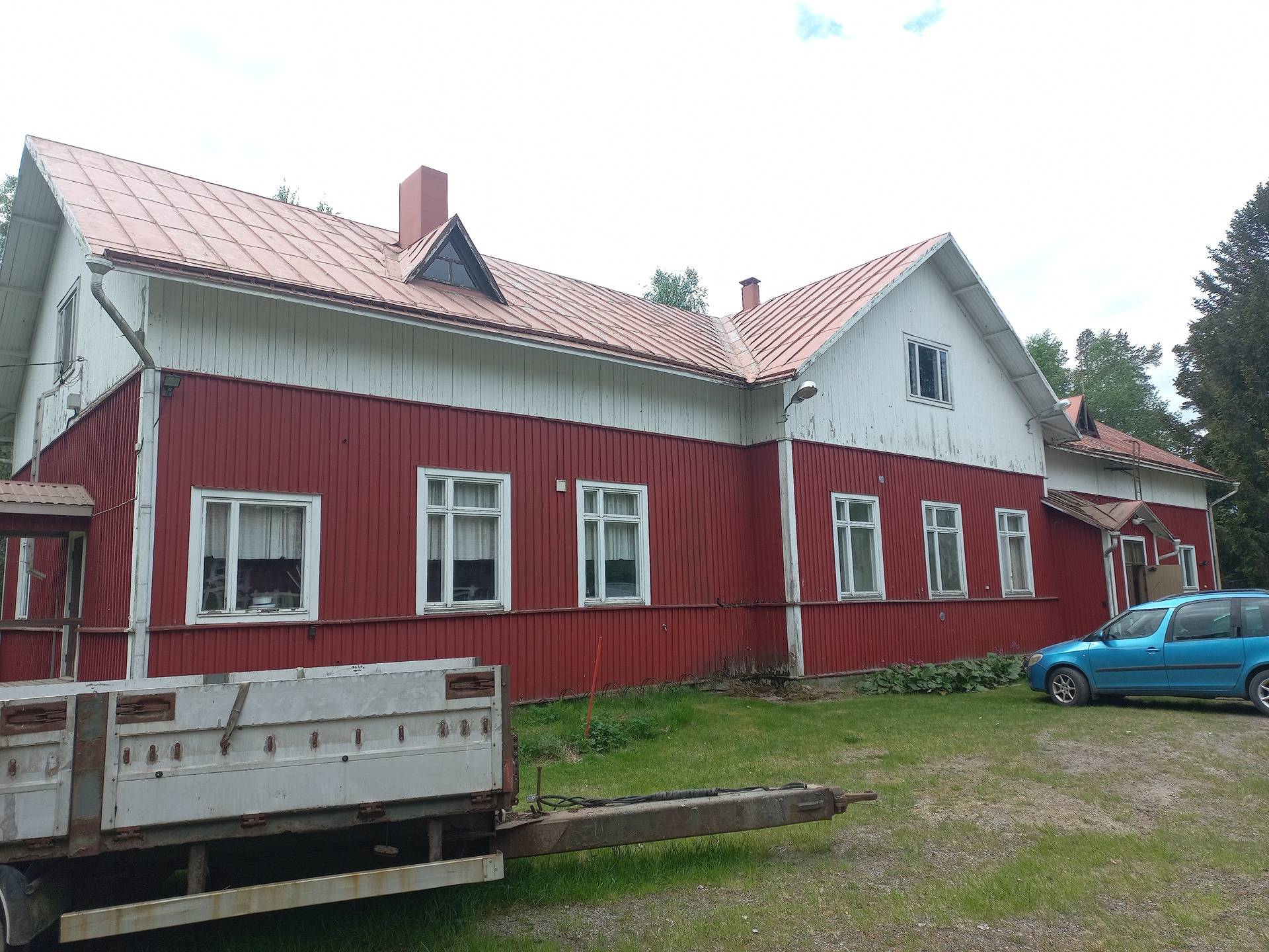 Jalasjärvi Alavallinkoulu 164-416-3-149 ja Koulunmaa 164-416-3-40 1