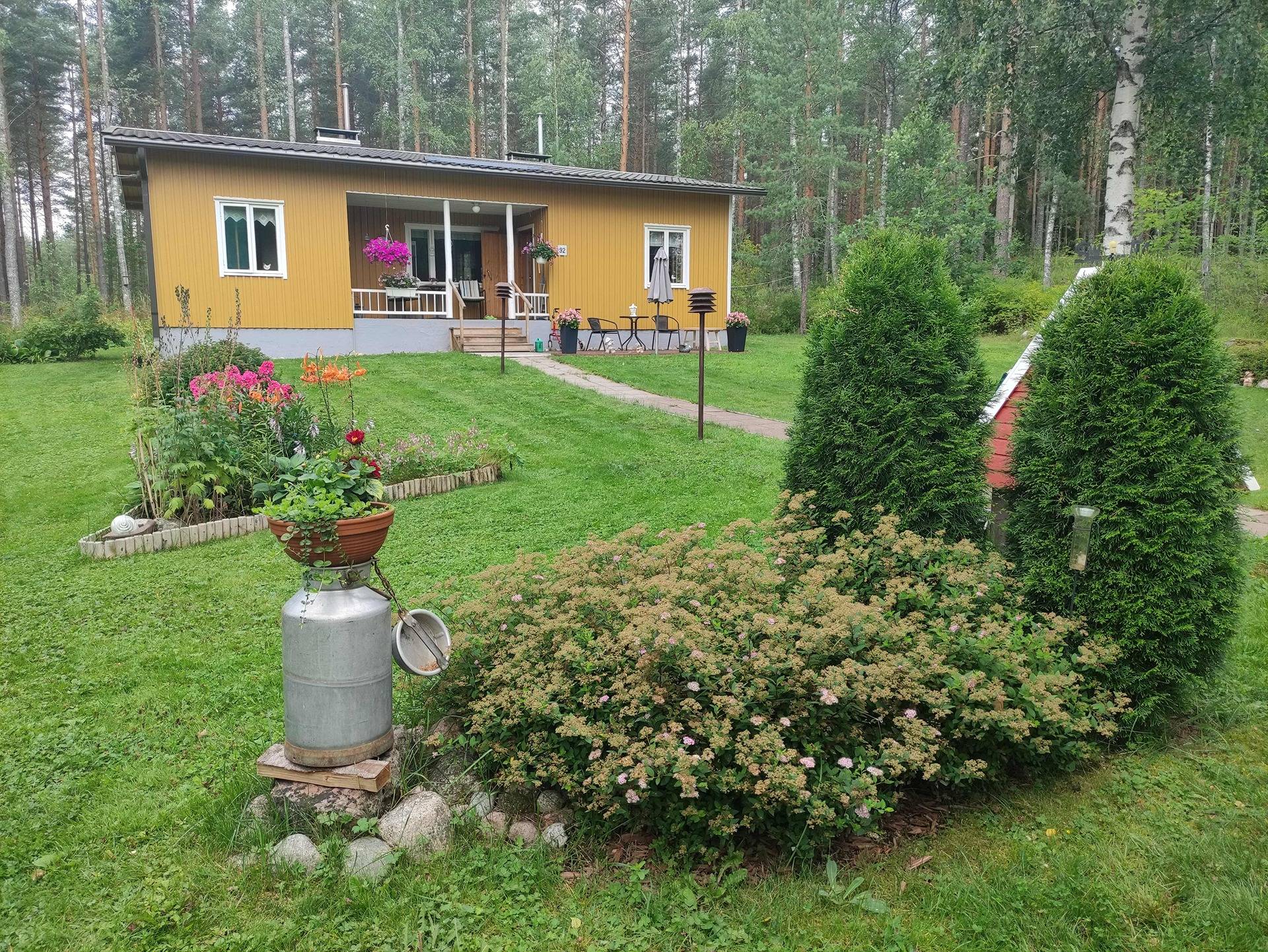 Simola, Vapaa-ajanasunto Kirjokiventie 1